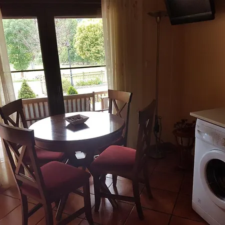 El Pedrayu Apartment